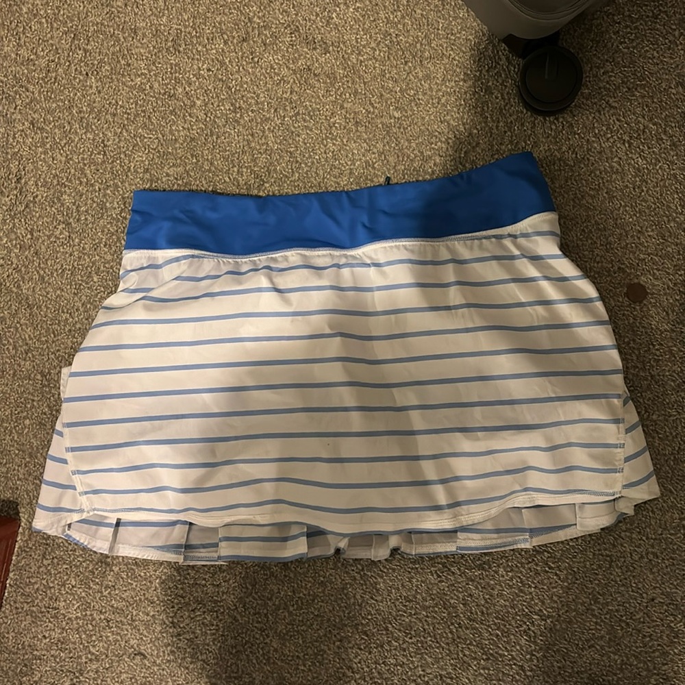 Lululemon pace rival skirt